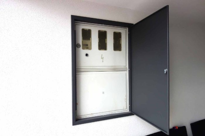 antracitna elektro omarica