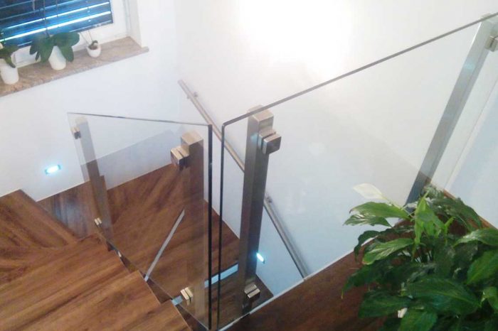 Steklena inox ograja