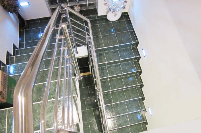 Ograja za stopnišče inox